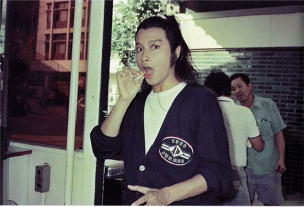 DƬ9.jpg