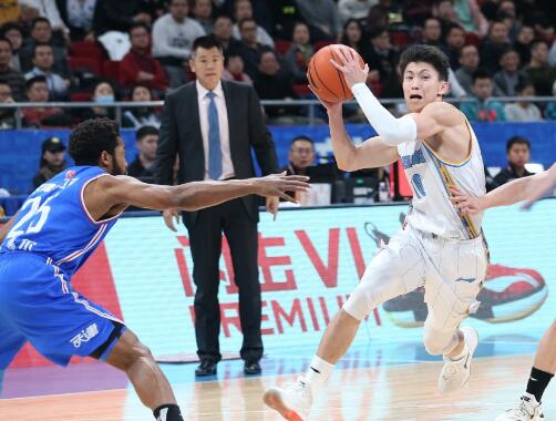 北京33分大勝天津 尤度拿到14分和13個(gè)籃板的“兩雙”