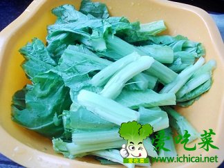 家常菜油渣春菜煲的做法