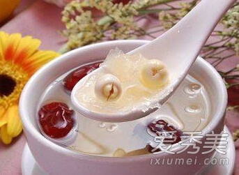 紅棗的6種黃金吃法 讓營(yíng)養(yǎng)值達(dá)到巔峰 紅棗的6種黃金吃法 讓營(yíng)養(yǎng)值達(dá)到巔峰