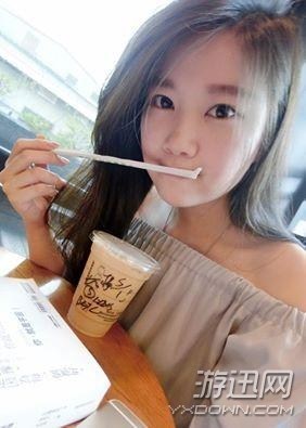 《口袋妖怪：GO》玩家妄圖捕捉美女 結(jié)果損失百顆精靈球